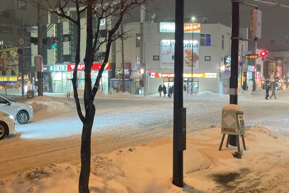 札幌の雪道（交差点）